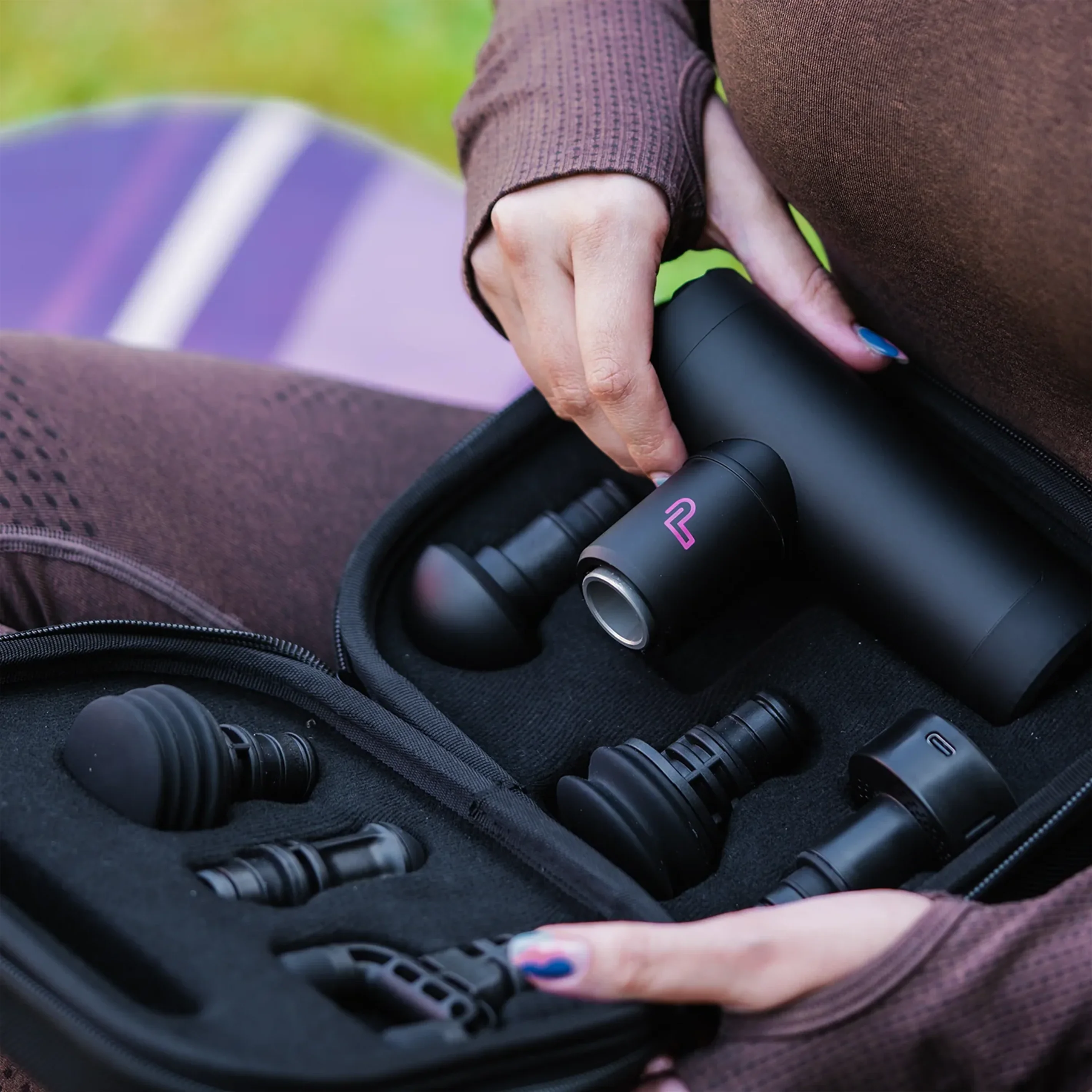 Pulseroll Ignite Mini Massage Gun With Heat - Image 6