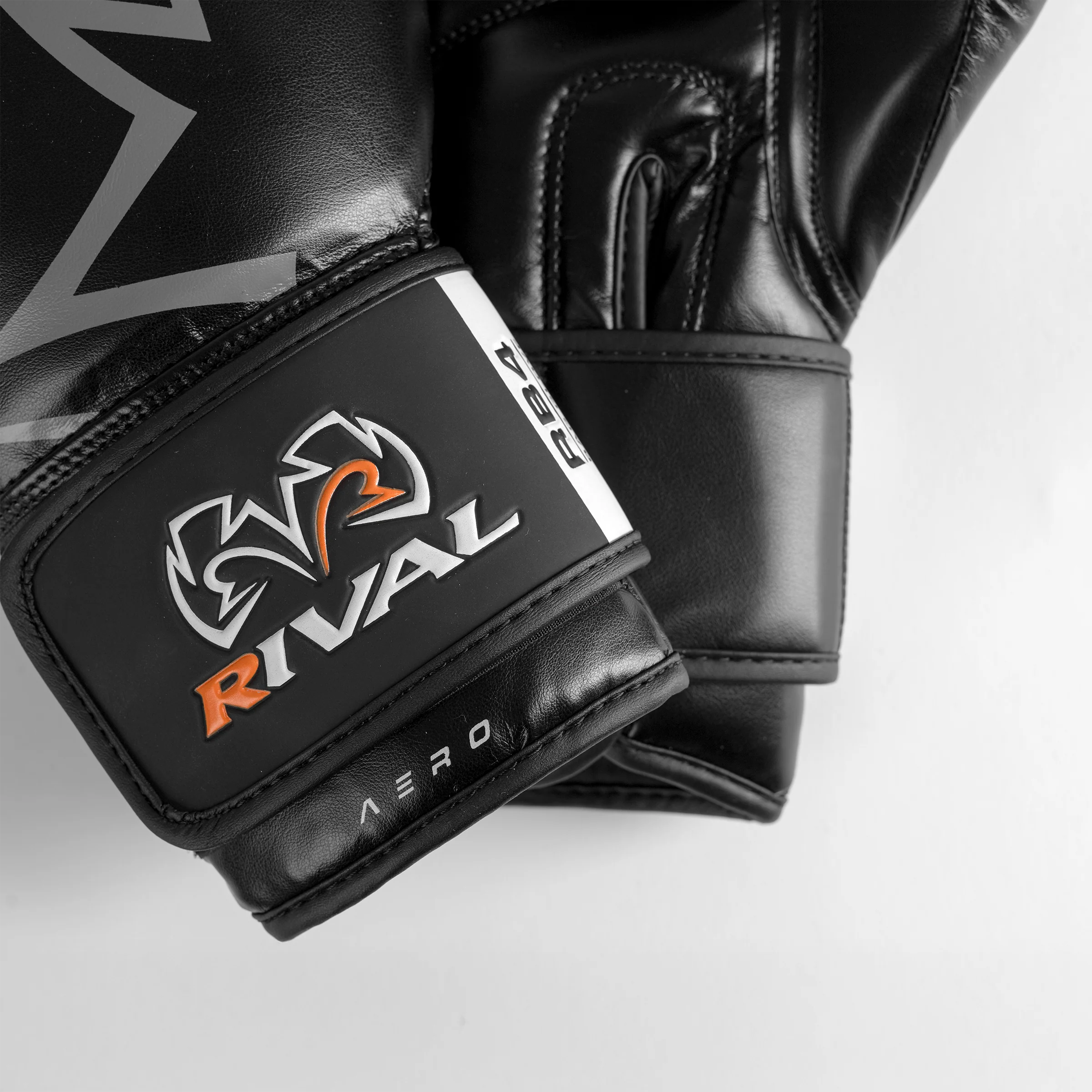 RB4 Aero Bag Gloves - Image 4