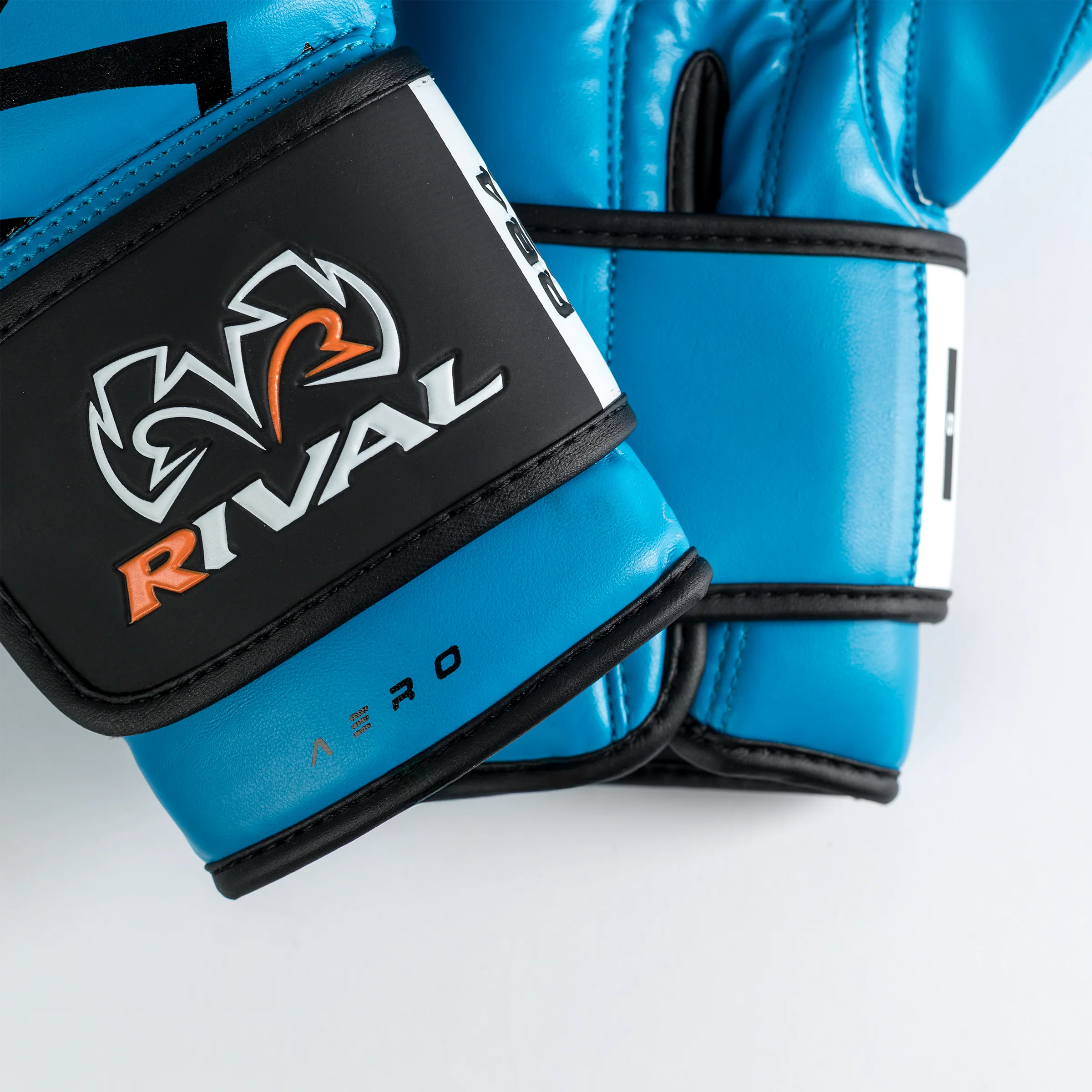 RB4 Aero Bag Gloves - Image 8