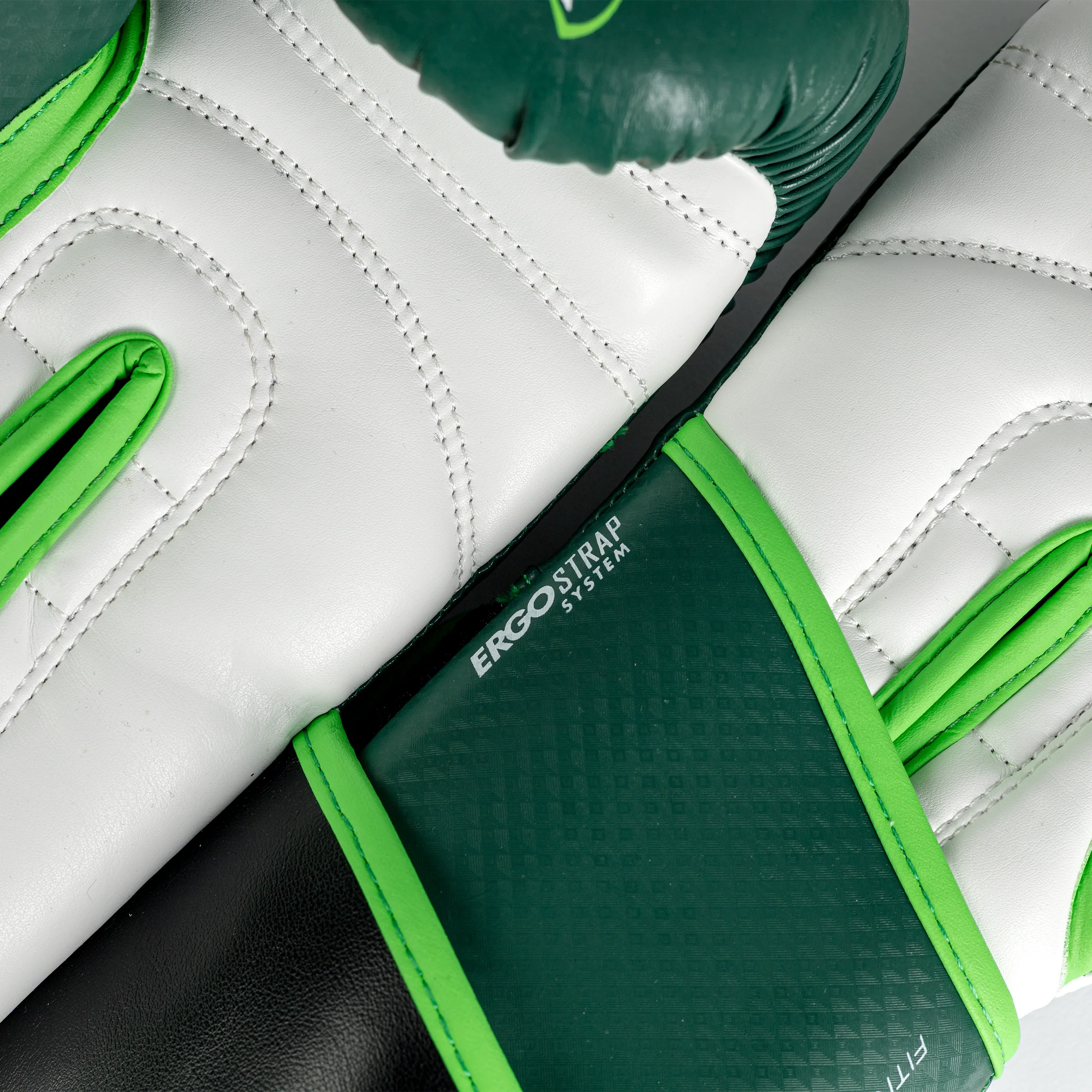 RB7 Fitness Plus Bag Gloves - Image 20