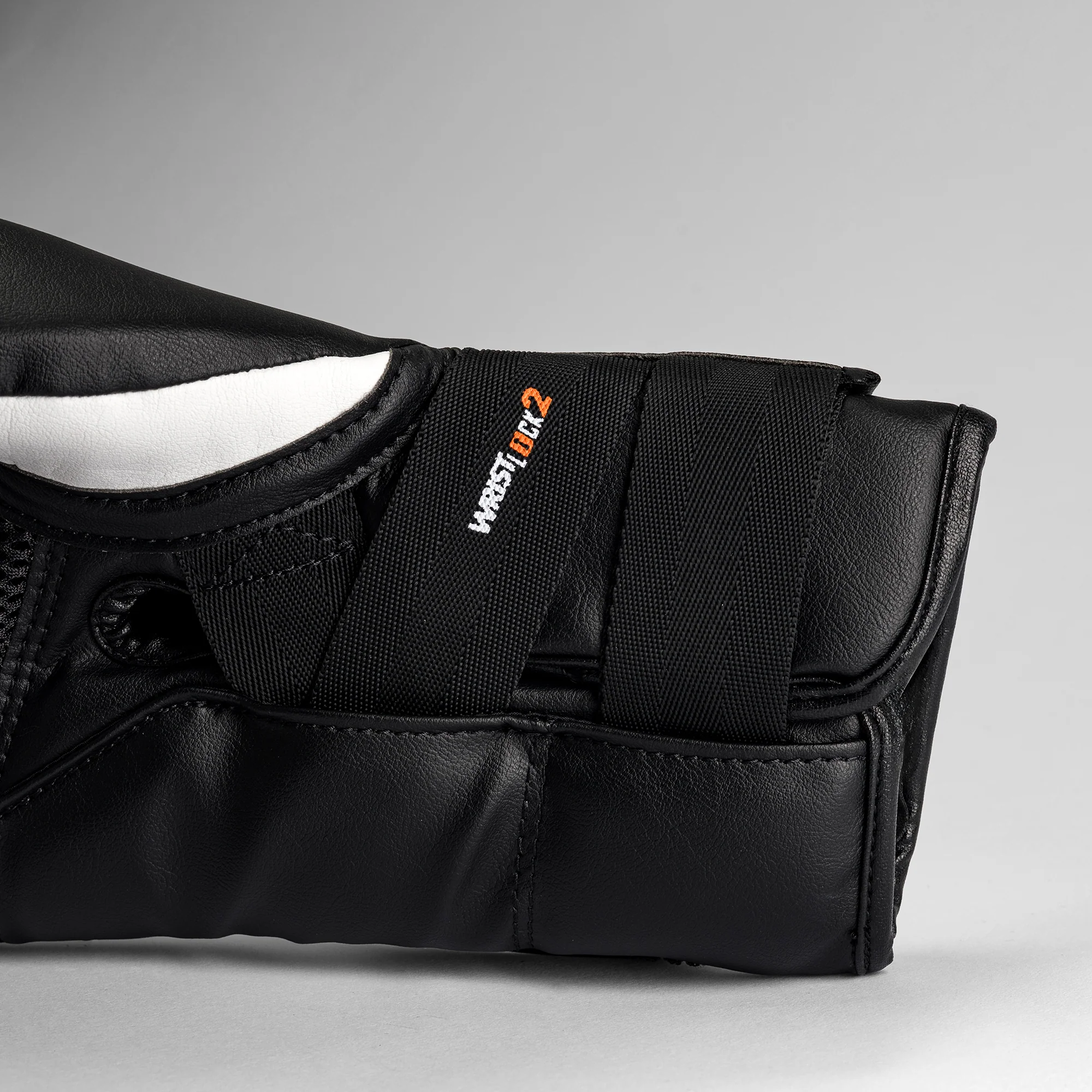 RS11V Evolution Sparring Gloves - Image 25