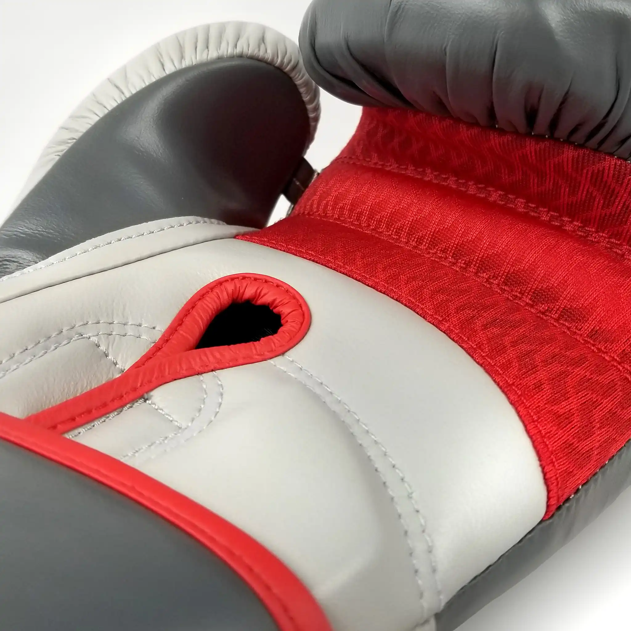 RS80V Impulse Sparring Gloves - Image 19